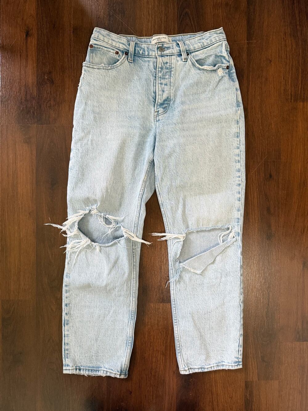 Abercrombie & Fitch The Dad High Rise Jeans Light Wash Distressed Sz 27/4S